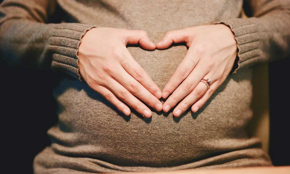 ΠΡΟΣΒΆΣΙΜΕΣ ΥΠΗΡΕΣΊΕΣ ΓΙΑ ΕΓΚΎΟΥΣ ΚΑΙ ΜΗΤΈΡΕΣ